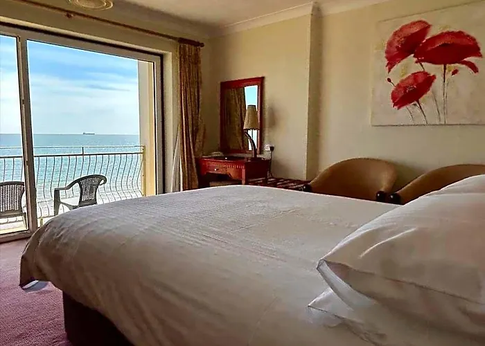 Sandringham Hotel - Seafront, Sandown, Isle Of Wight - Free Car Ferry Ticket For 3 Nts, 1-2 Nts From 109 Pounds