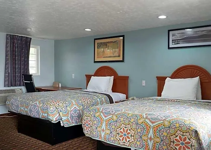 Muncie Hotels