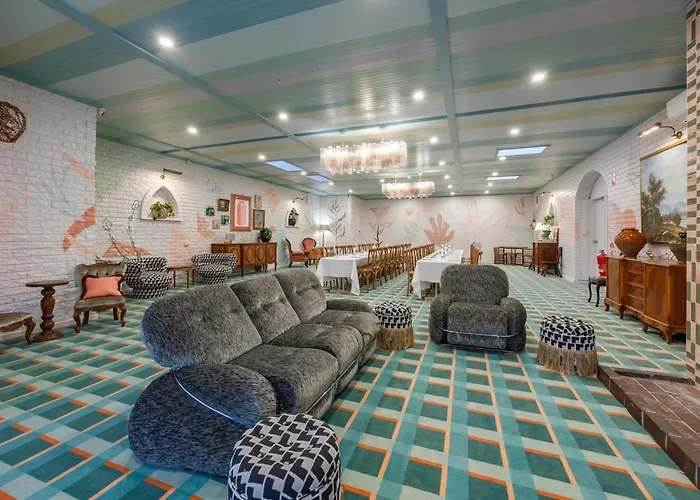 Jamberoo Hotels