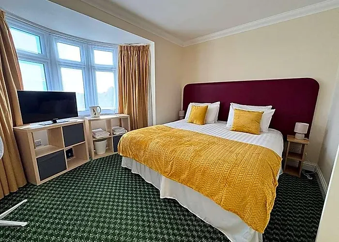 The Granby Hotel - Free Parking - Bar