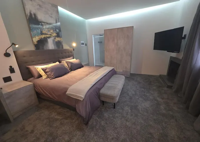 Terra Nova Suites And Spa