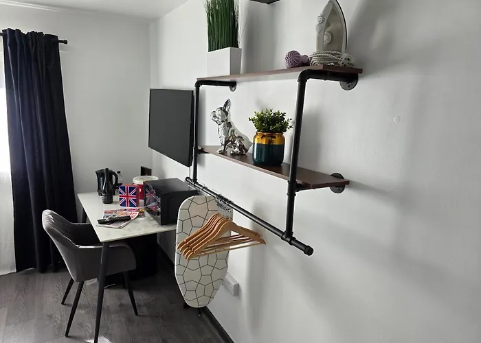 Cosy & Leafy Guesthouse - Perfect For Bhx & Nec - Receptionless