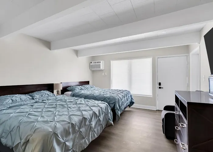 Jersey Shore Stay 2 Beds, Free Parking, Pool