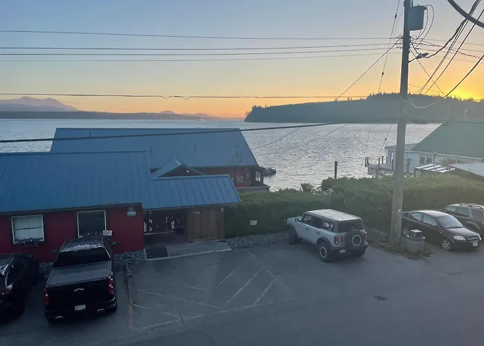 Bayside Inn