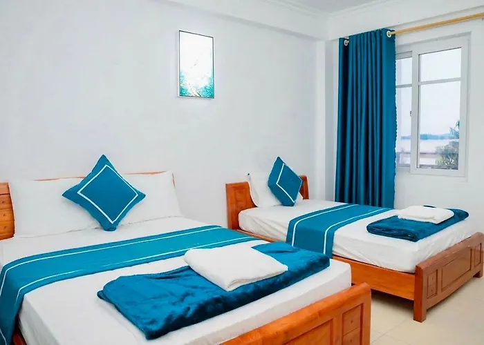 Homestay Thanh Nam - Sat Bai Bien Quan Lan