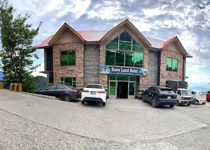 Snow Land Hotel And Restaurant
