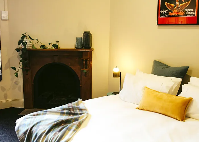Kyneton Hotels