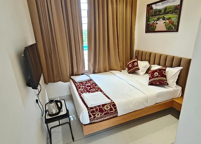 Hotel Ellora Pride