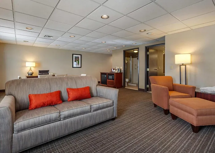 Comfort Suites Green Bay West