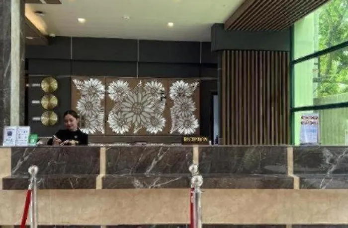 Big 8 Corporate Hotel Digos