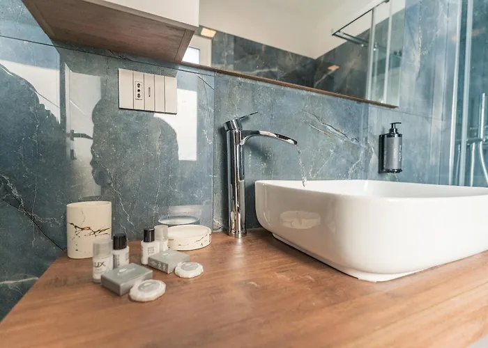 San Giuliano Milanese Hotels