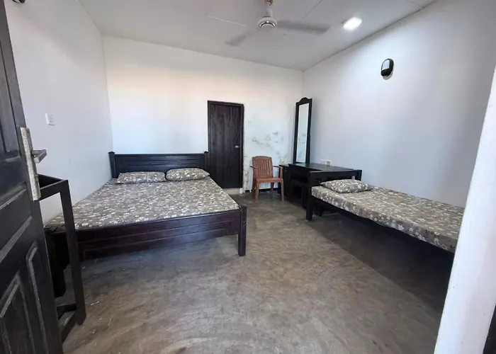 Seasong Bungalow Arugambay