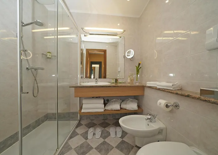 Salo Hotels
