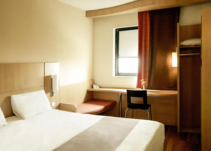 Constantine Hotels