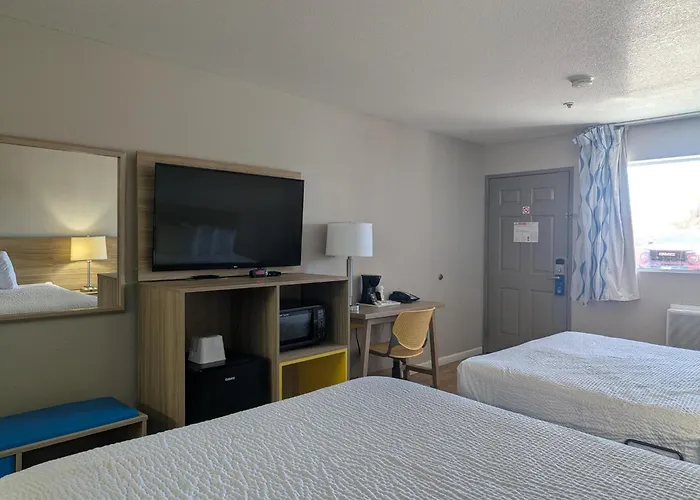 Days Inn By Wyndham Bullhead City