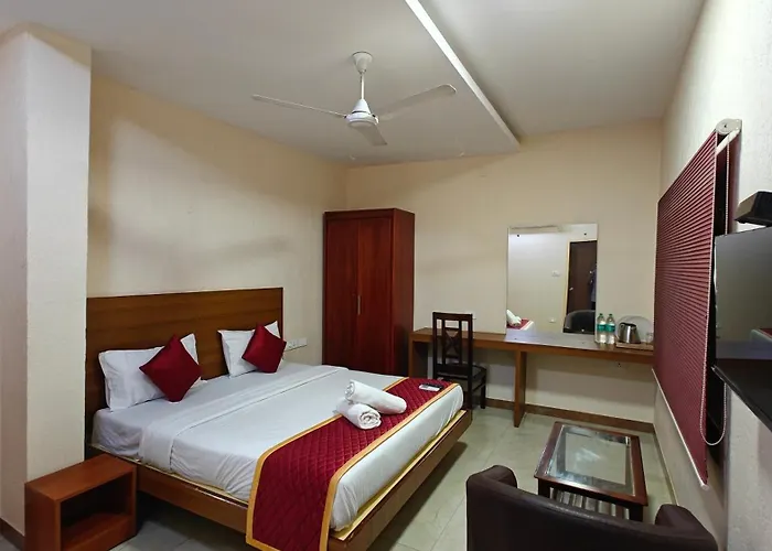 Gsilver Ss Hotels - Business Class Rooms Near Tirupur Railway Station & Kadharpet