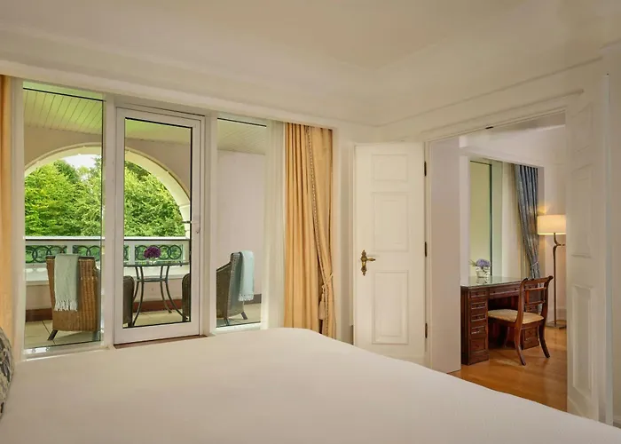 Powerscourt Hotel, Autograph Collection