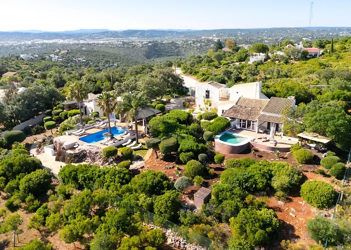 Villas avec piscine privée à District de Faro
