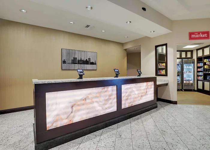 Kokomo Hotels With Jacuzzi in Room