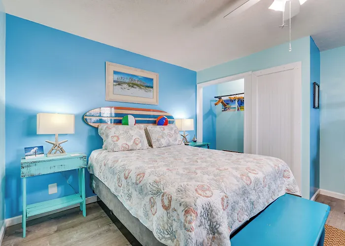 Pcb Apt W/ Balcony & Gulf Views: Walk To Beach