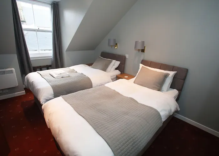 Stromness Hotels
