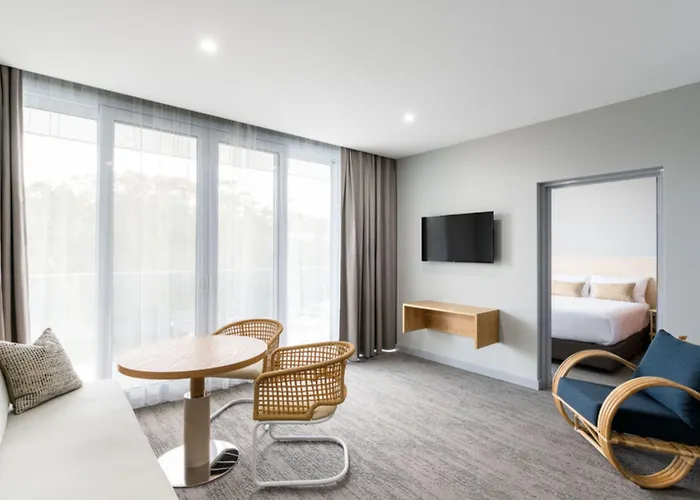 Lake Conjola Hotels
