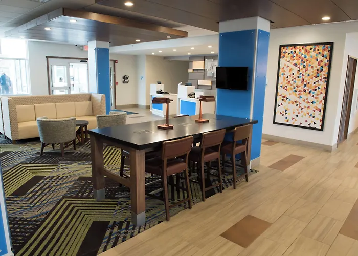 Mokena Hotels