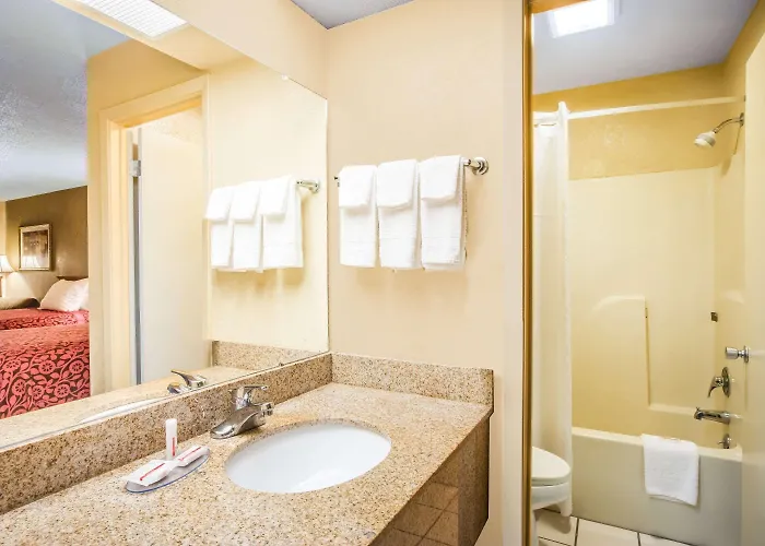 Tallulah Hotels