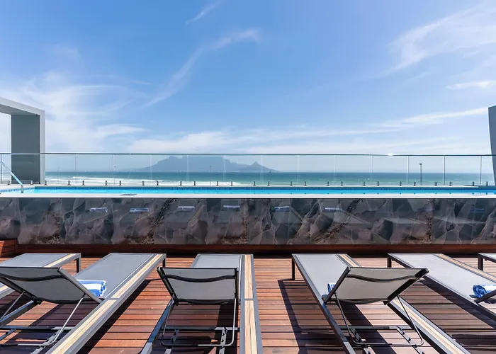Blaauwberg Beach Hotel