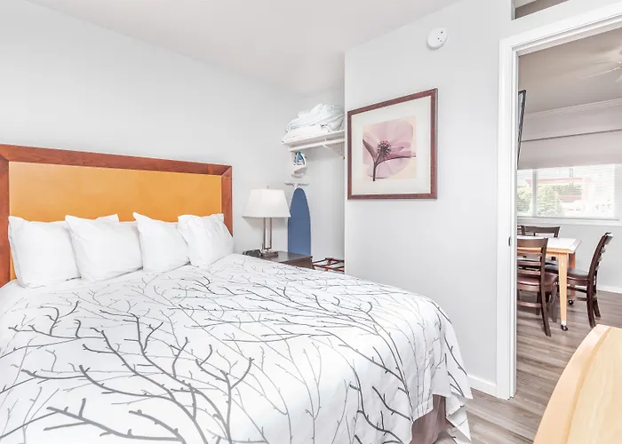 Osoyoos Beach hotels