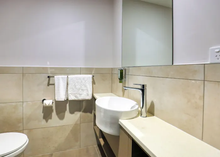Marsden Suites Albany