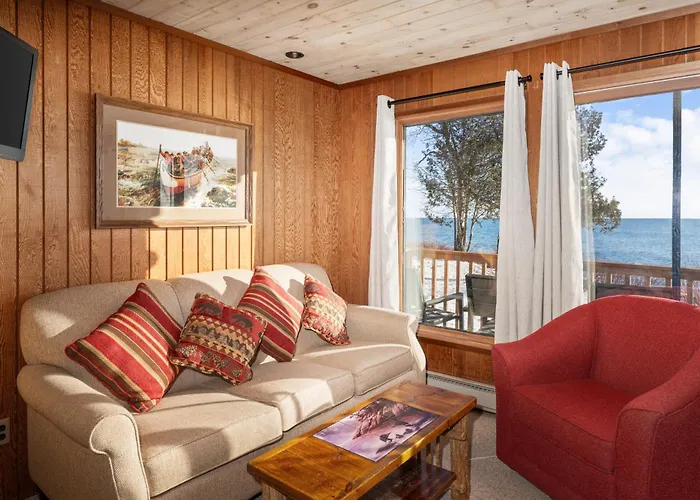 Lutsen Hotels