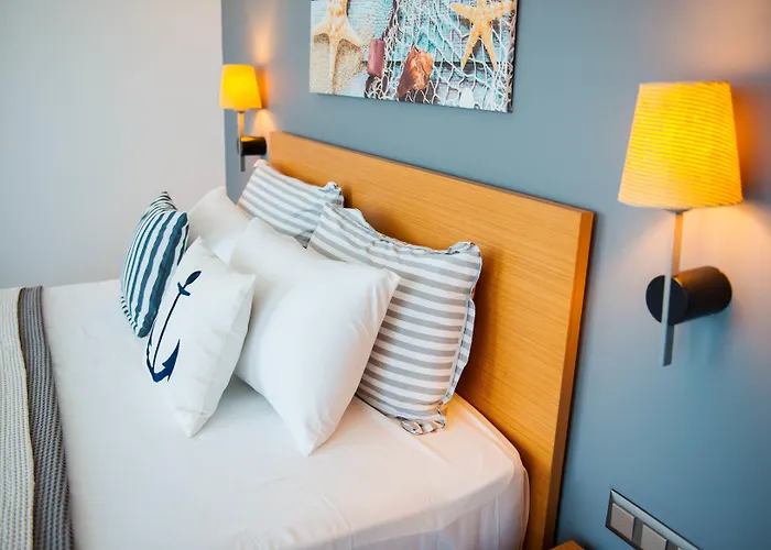 Hotels in Karatas (Adana)
