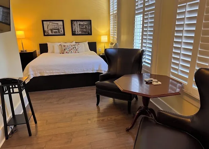 Batesville Hotels