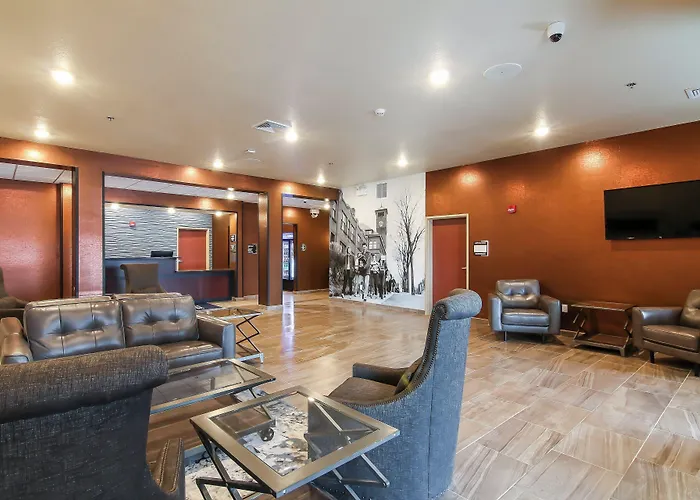 Menomonie Hotels