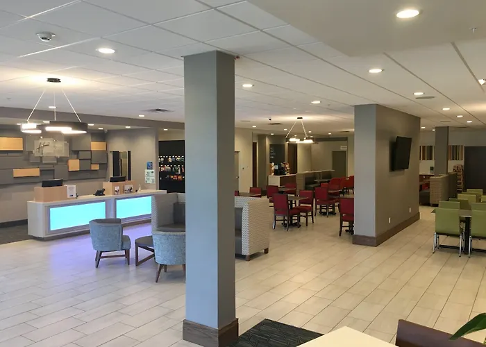Grand Island Hotels