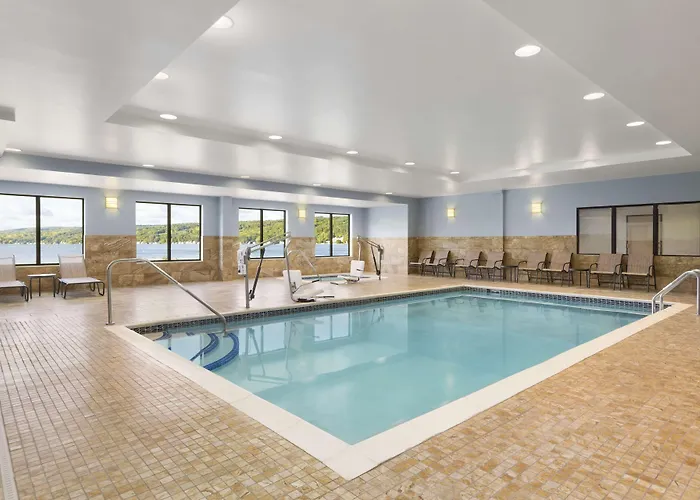 Penn Yan Hotels