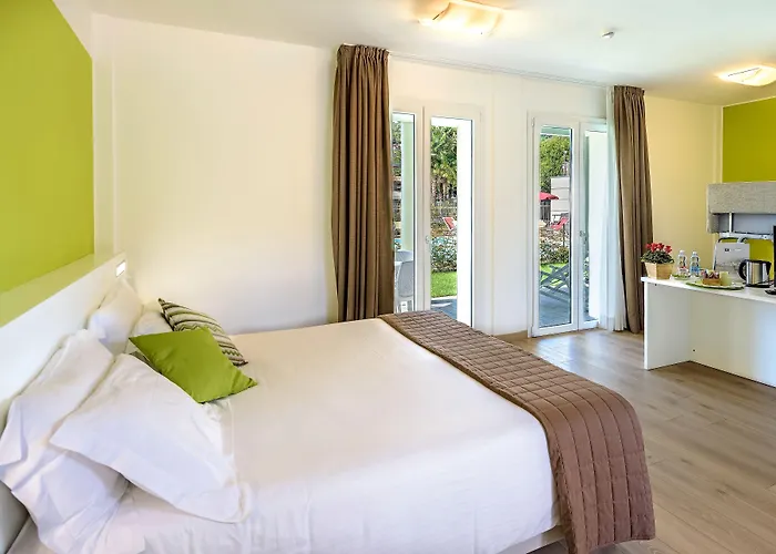 Hotels in Domaso