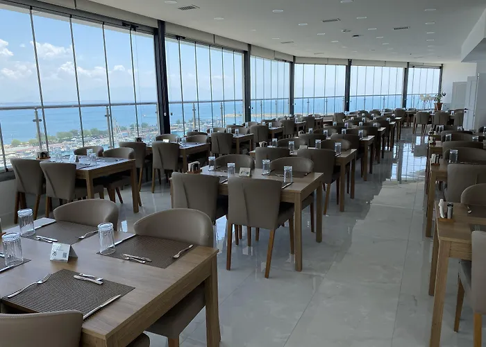 Finike Hotels