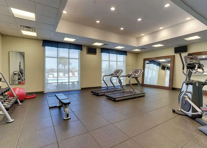 Hartsville Hotels