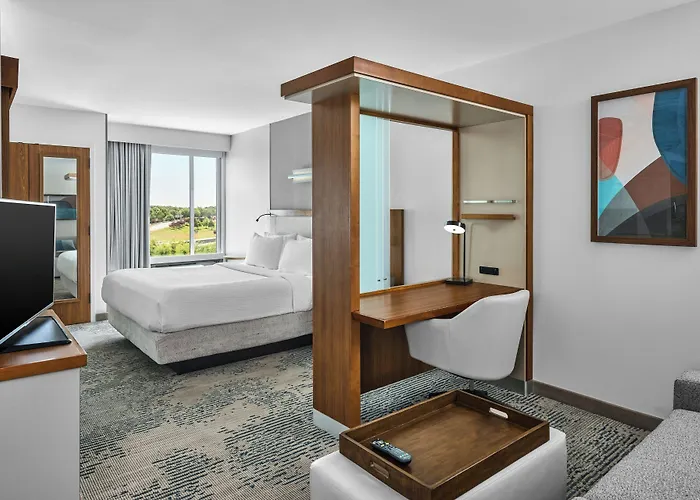 Saint Pauls Hotels