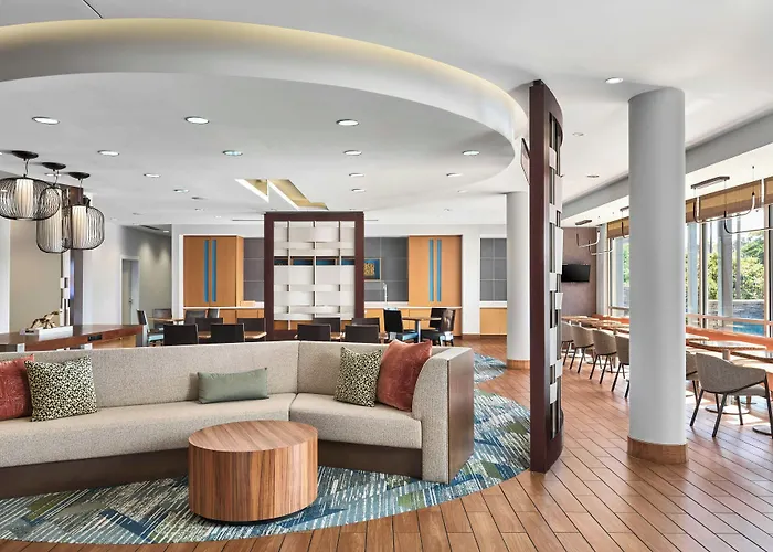 Lumberton Hotels