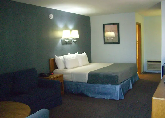 Quail'S Nest Inn & Suites