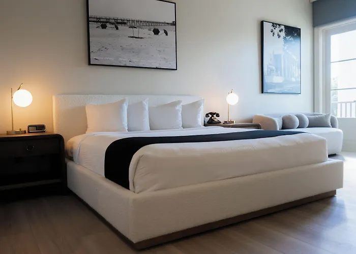 White House Hotel