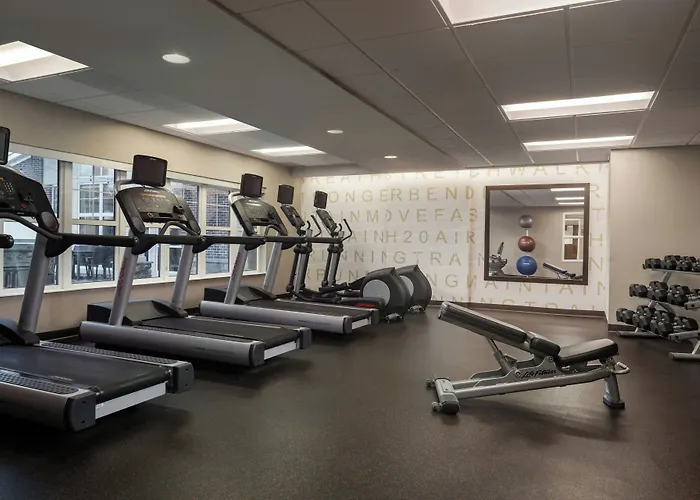 Fairlawn Hotels