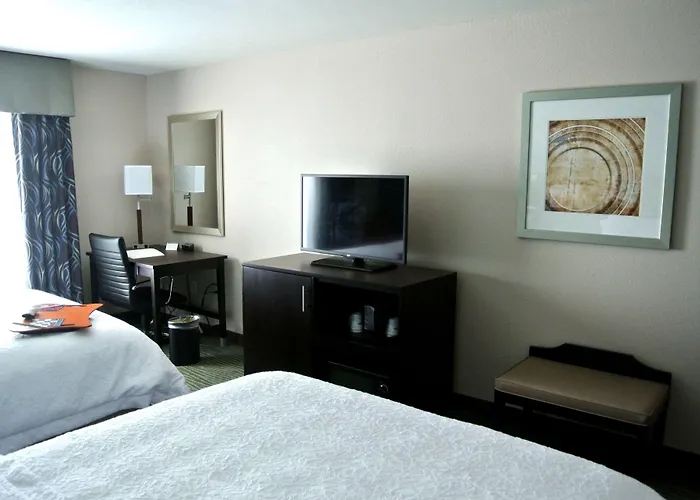 Carrizo Springs Hotels