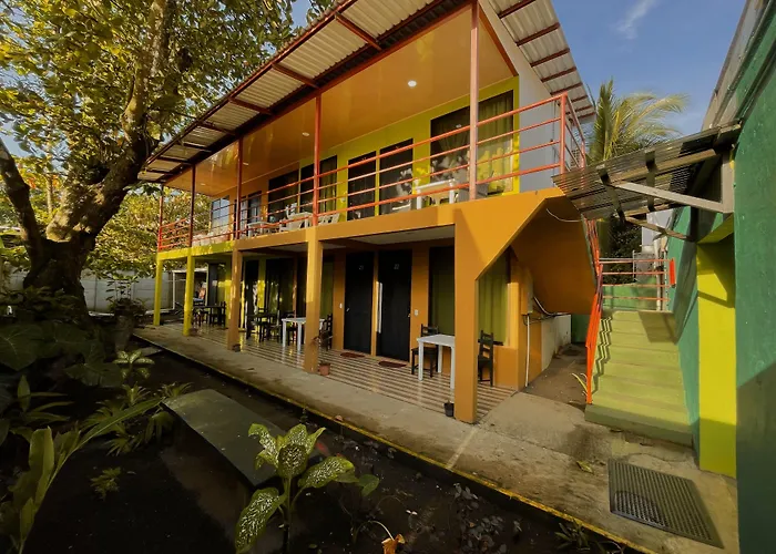Tortuguero Hotels