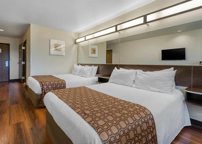 Buckhannon Hotels