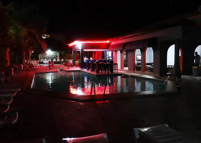 Kololi Hotels