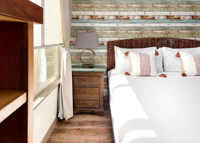 Dorris Hotels